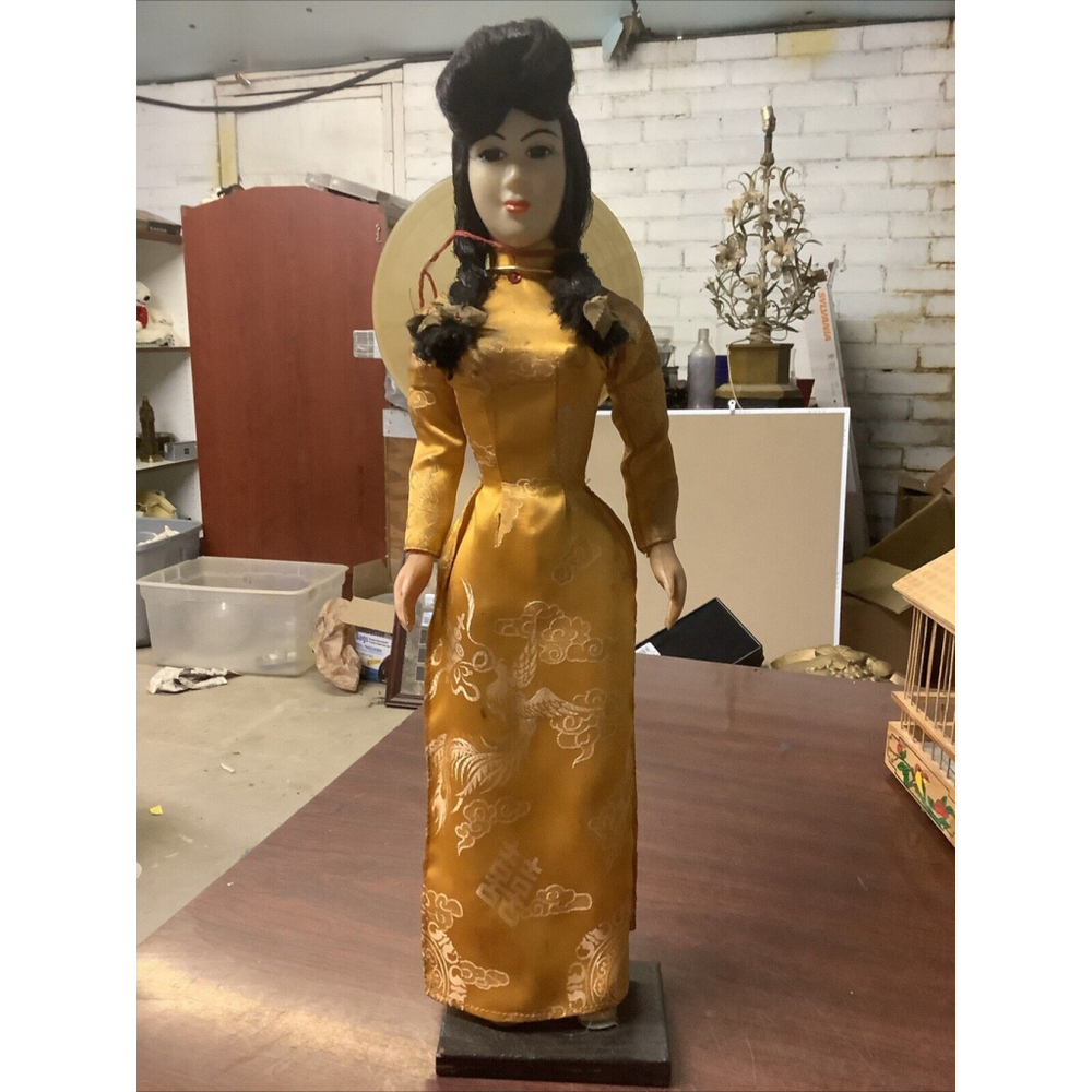 Vintage Japanese Asian Geisha Doll 16" Tall sedge hat